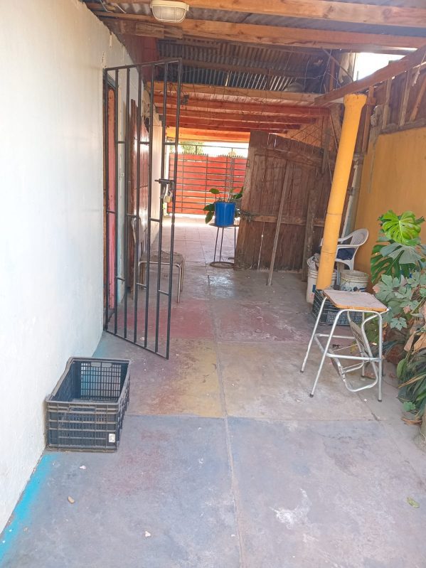 Casa con excelente ubicación y potencial comercial. - Imagen 9